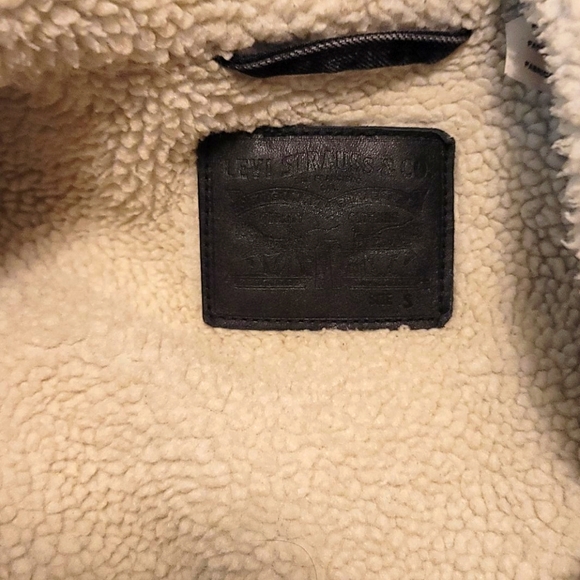 Jean jacket - Picture 2 of 3